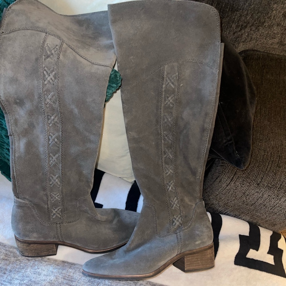 Gray Suede Knee-High Boots Grey Suede Vince Camuto Size 10